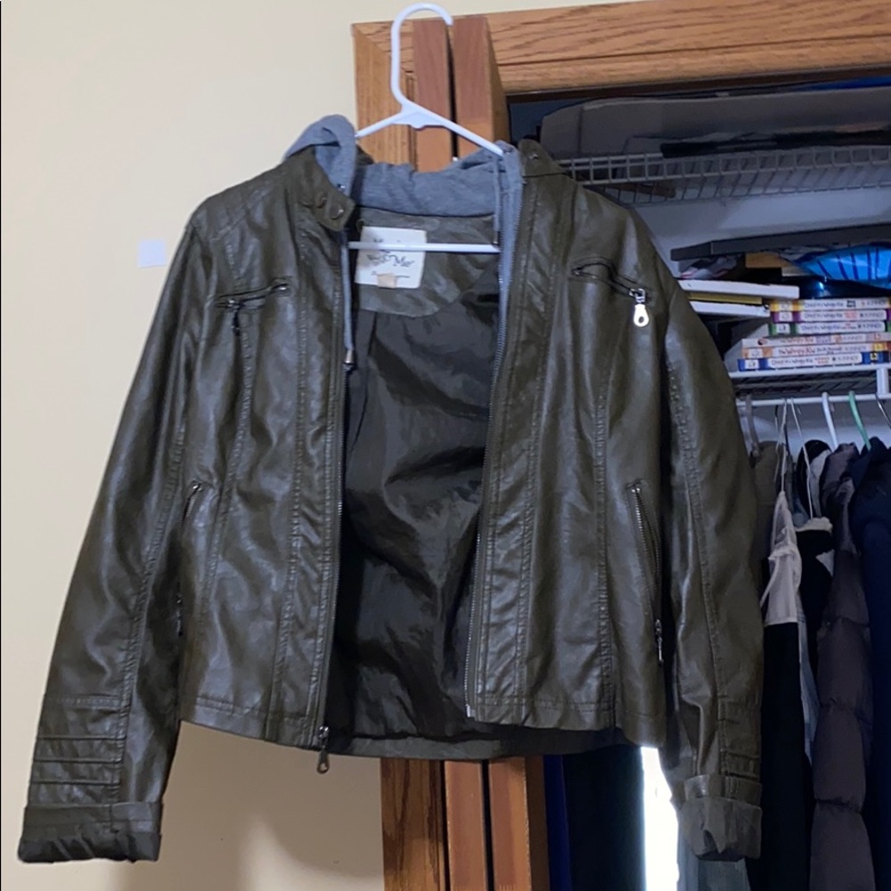 Size Medium Olive Green Leather Jacket